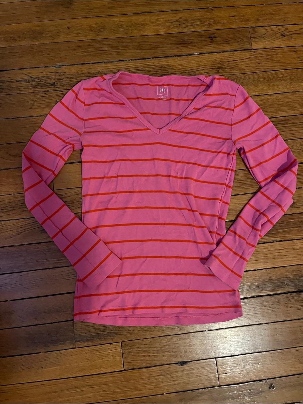 GAP Pink with Red Stripe V-Neck Long Sleeve Tee Victoria’s Secret y2k holiday